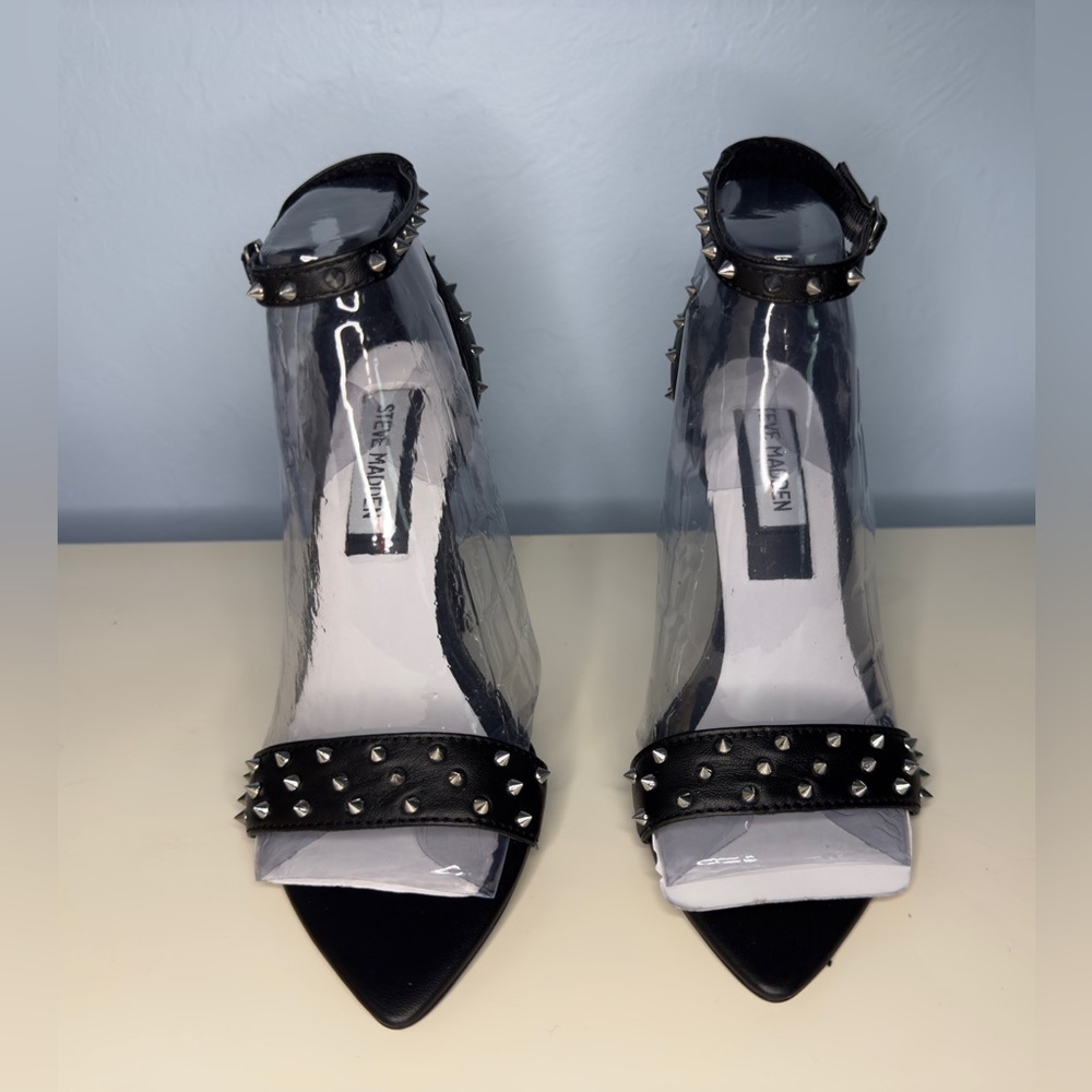 SOLD Steve Madden Black Studded Heels 6